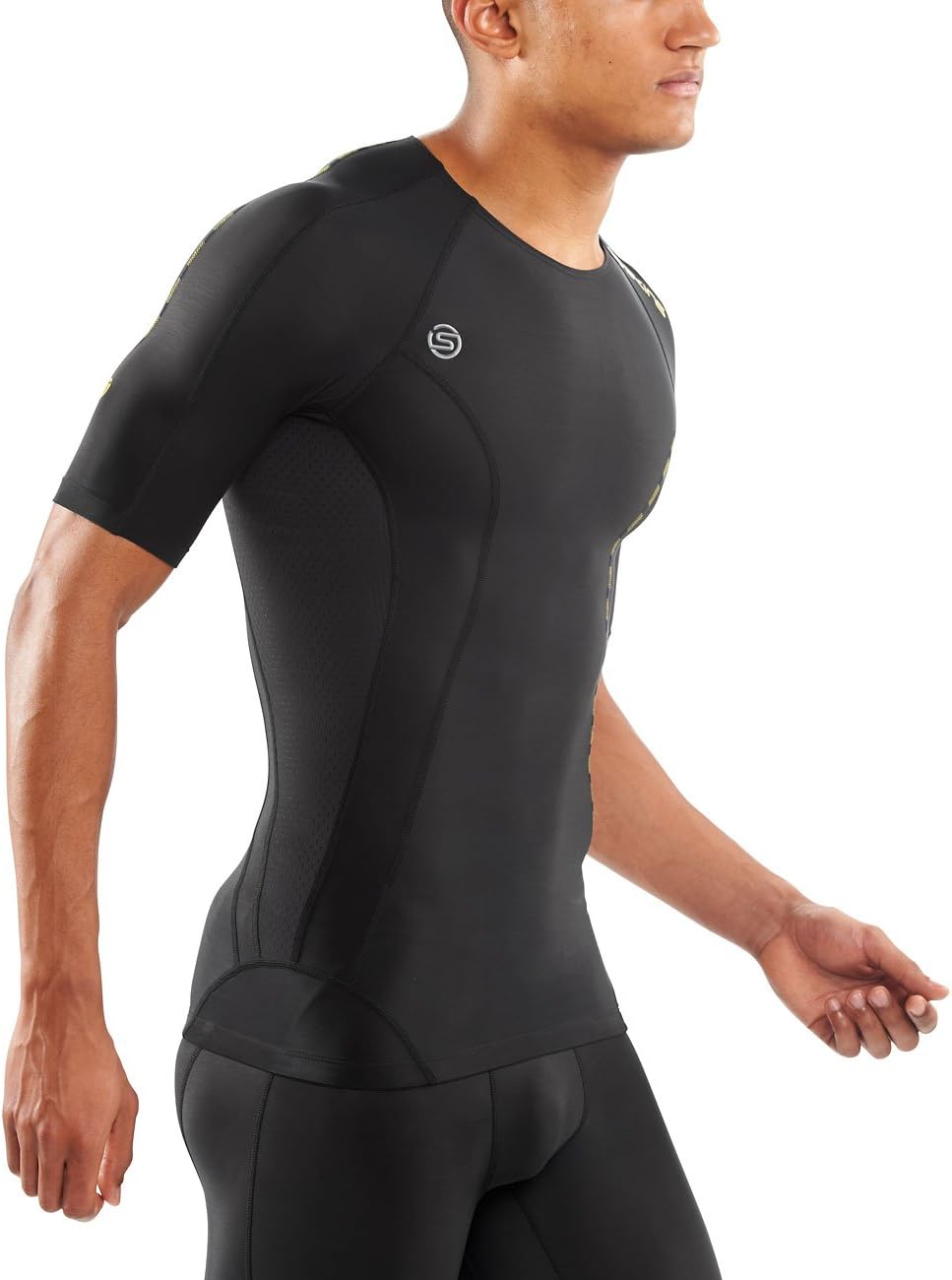 SKINS Men’s DNAmic Compression Short Sleeve Top,