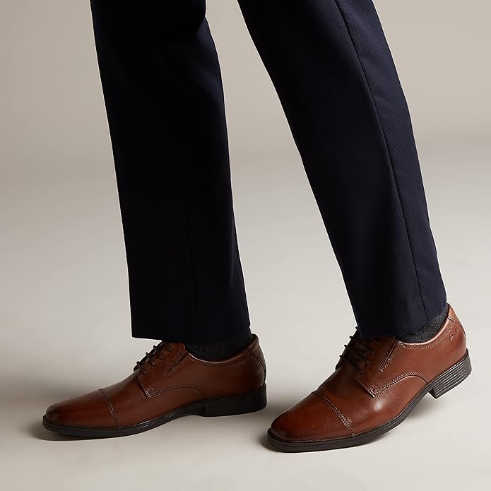 Clarks Men's Tyden Cap Oxford Shoe colour light brown