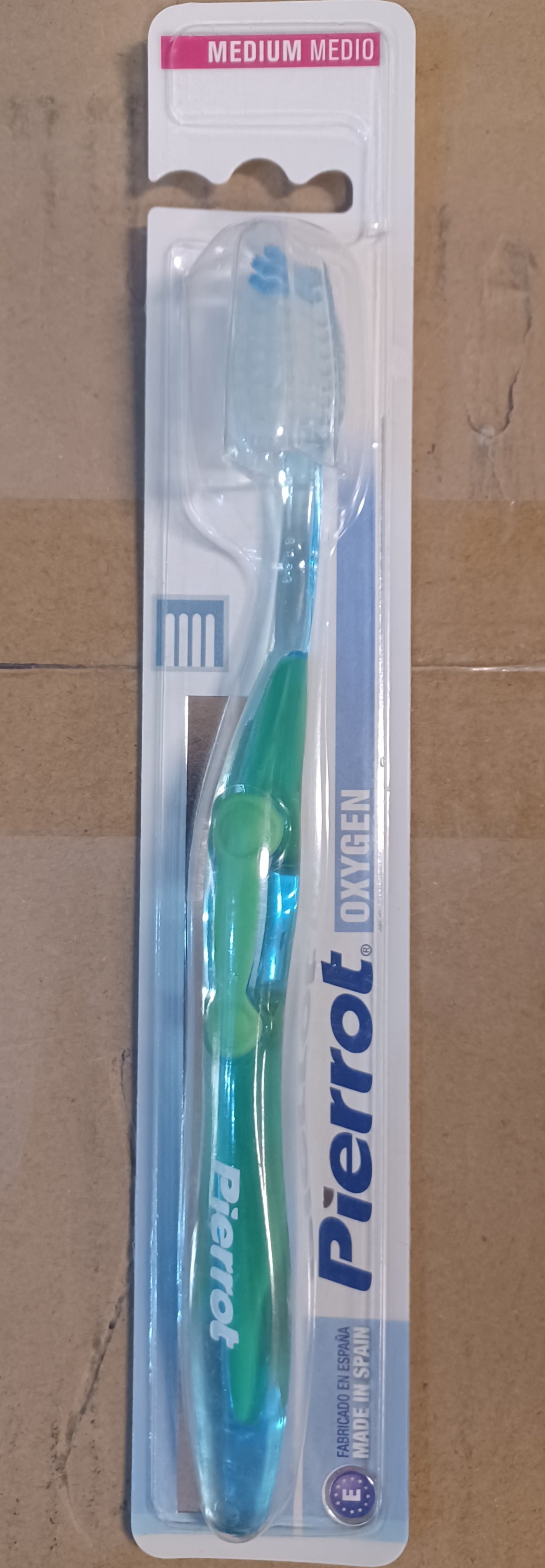 Pierrot Oxygens Medium Medio Toothbrush – Available in Blue-Yellow, Blue-Green & Blue-Pink